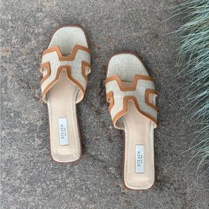 Steven By Steve Madden Hunnie Contrast Trim Flat Sandals Cognac slip on leather